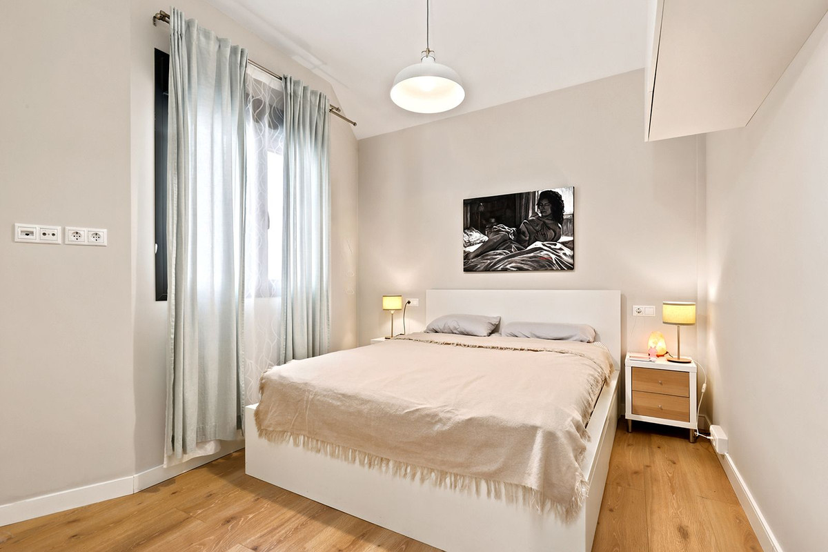 2 Bed Apartment for sale in Fuengirola Costa Del Sol, Málaga, Spain