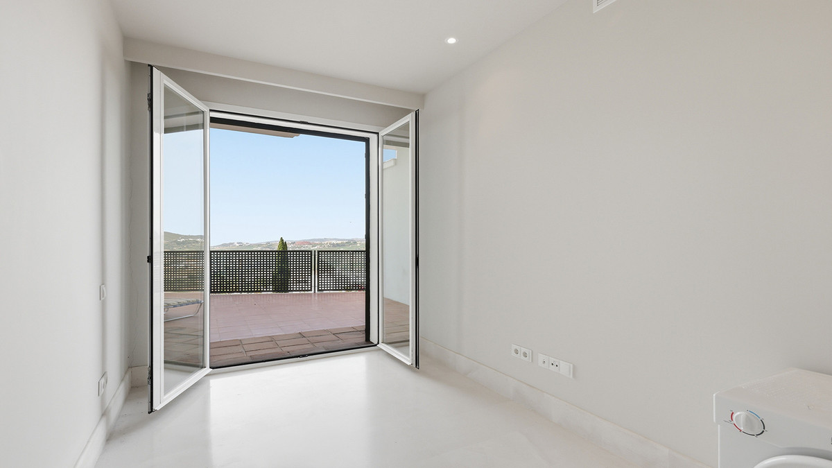 3 Bed Apartment for sale in Doña Julia Costa Del Sol, Málaga, Spain