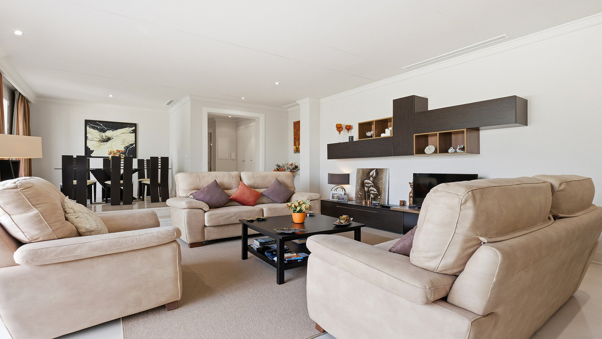 3 Bed Apartment for sale in Doña Julia Costa Del Sol, Málaga, Spain
