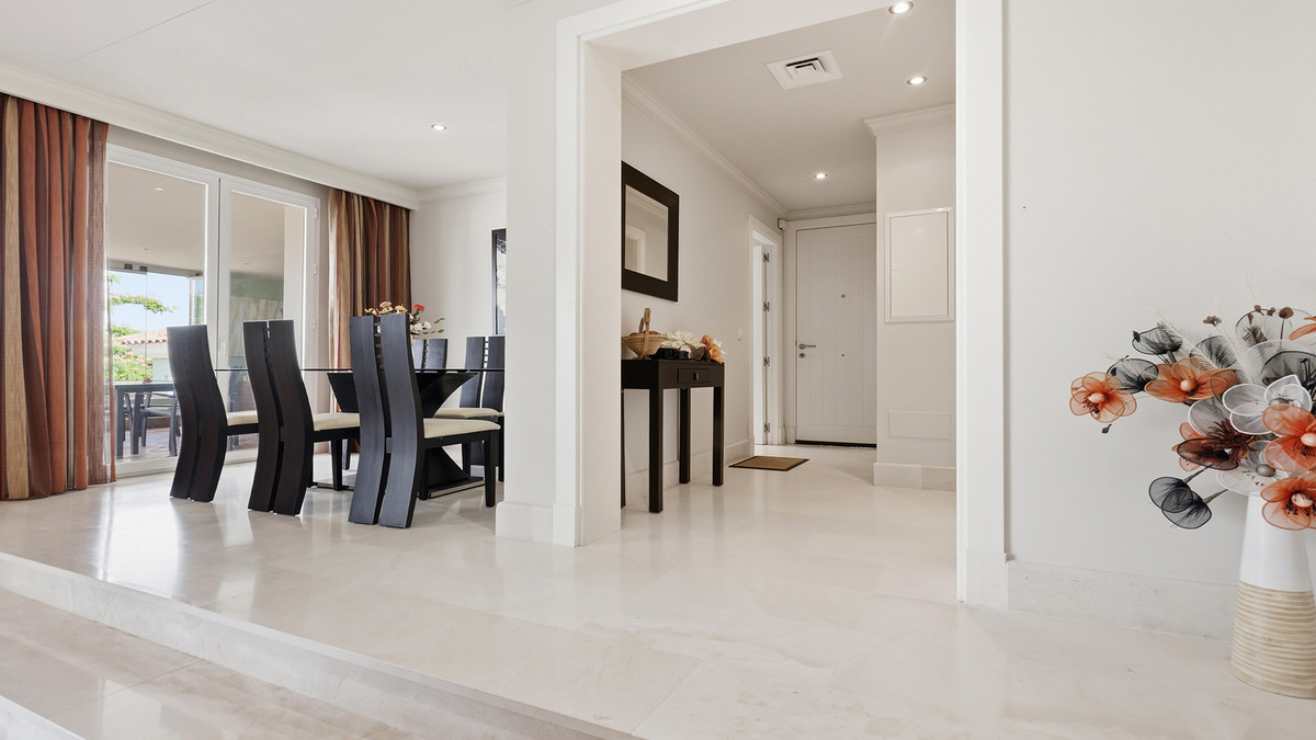 3 Bed Apartment for sale in Doña Julia Costa Del Sol, Málaga, Spain