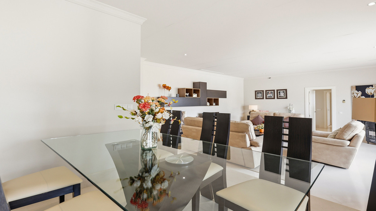 3 Bed Apartment for sale in Doña Julia Costa Del Sol, Málaga, Spain