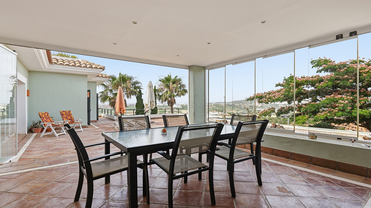 3 Bed Apartment for sale in Doña Julia Costa Del Sol, Málaga, Spain