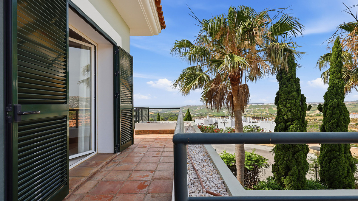 3 Bed Apartment for sale in Doña Julia Costa Del Sol, Málaga, Spain