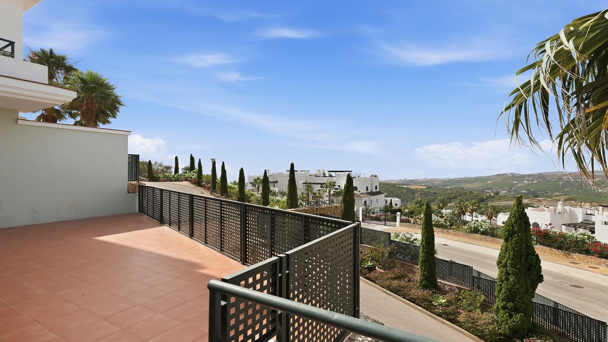 3 Bed Apartment for sale in Doña Julia Costa Del Sol, Málaga, Spain