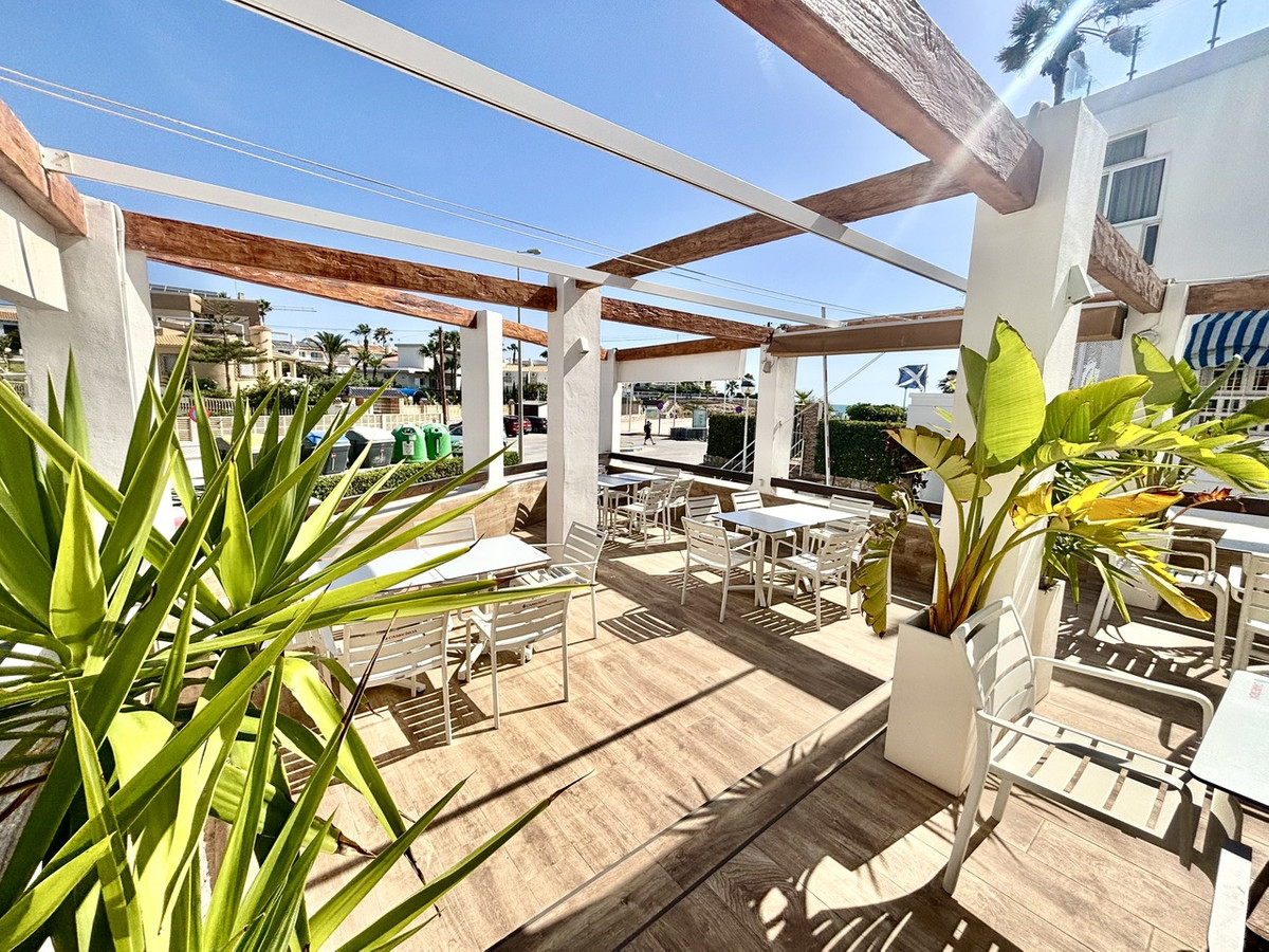 Commercial unit for sale in Cabo Roig Costa Blanca, Alicante, Spain