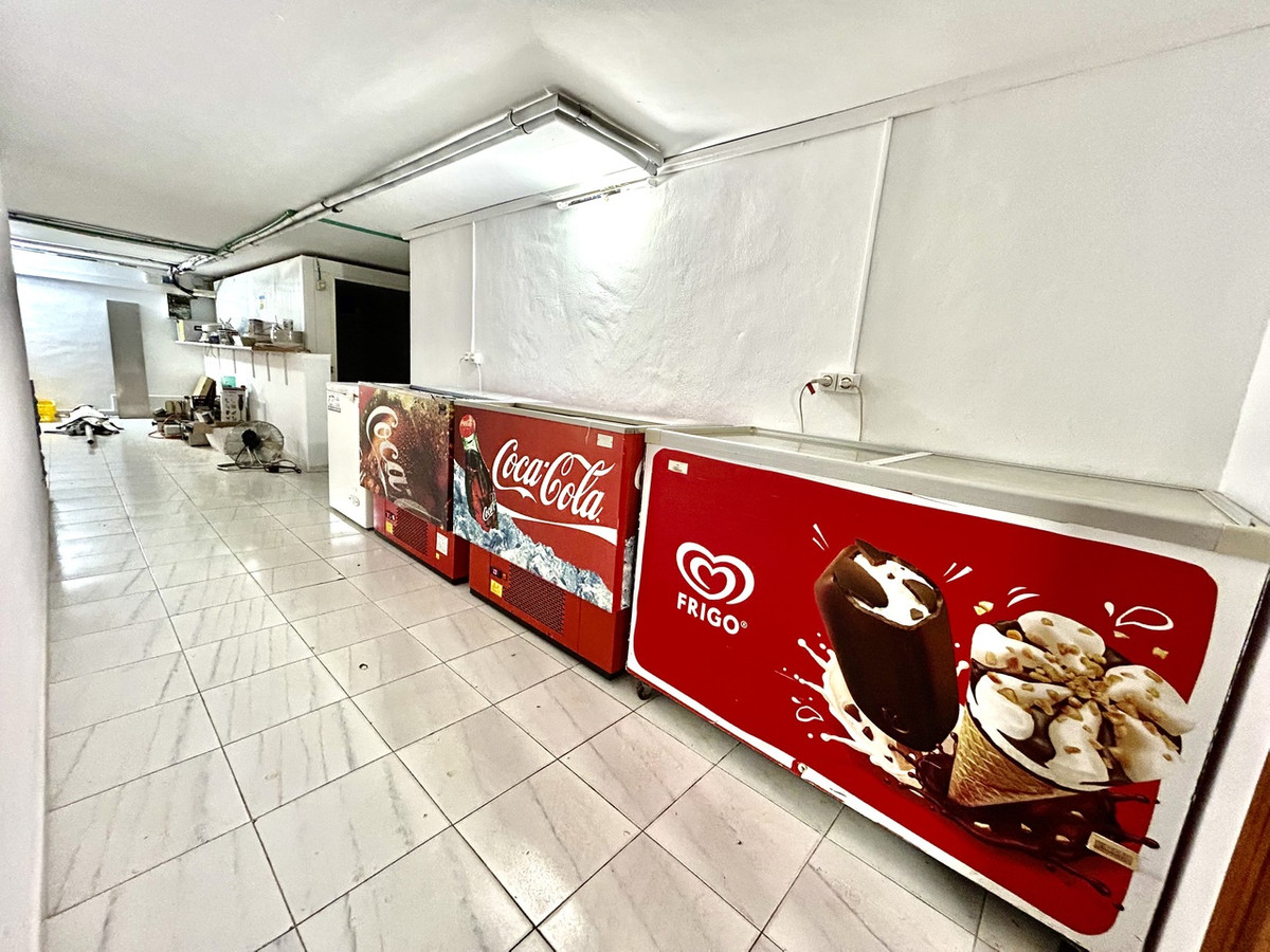 Commercial unit for sale in Cabo Roig Costa Blanca, Alicante, Spain