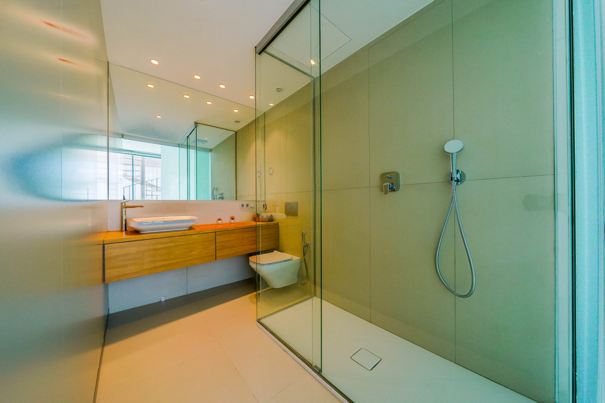 2 Bed Apartment for sale in Fuengirola Costa Del Sol, Málaga, Spain