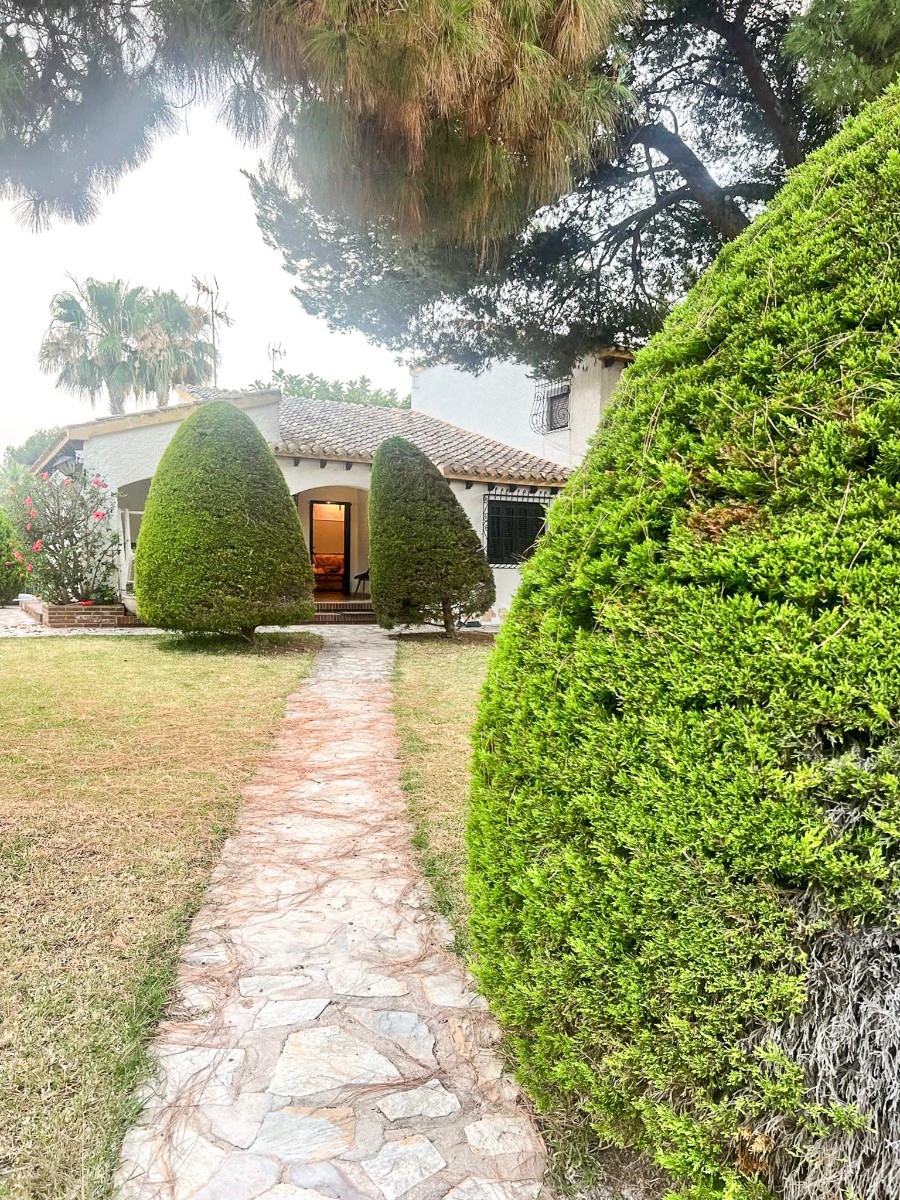 Se vende Pareada de 4 dormitorios en Costa Blanca, Alicante, España
