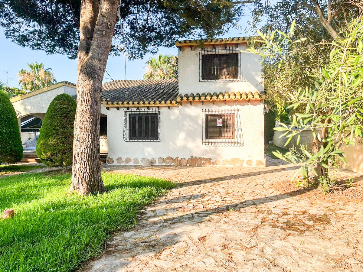 Se vende Pareada de 4 dormitorios en Costa Blanca, Alicante, España