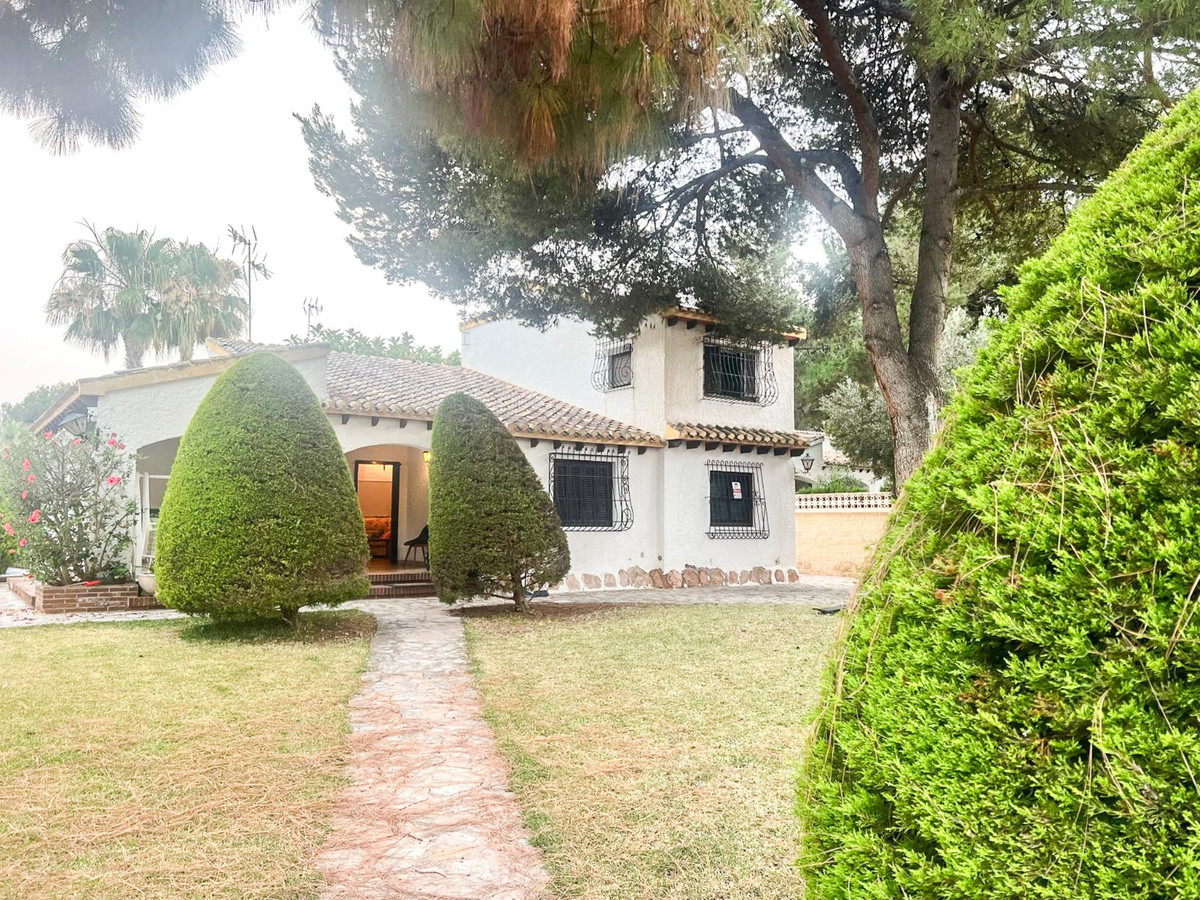 Se vende Pareada de 4 dormitorios en Costa Blanca, Alicante, España