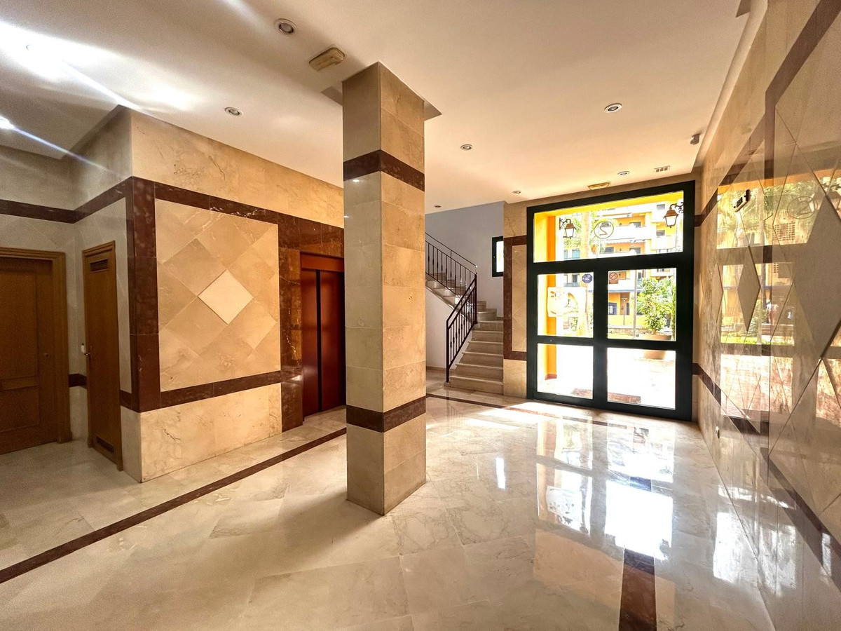 2 Bed Apartment for sale in San Pedro De Alcántara Costa Del Sol, Málaga, Spain