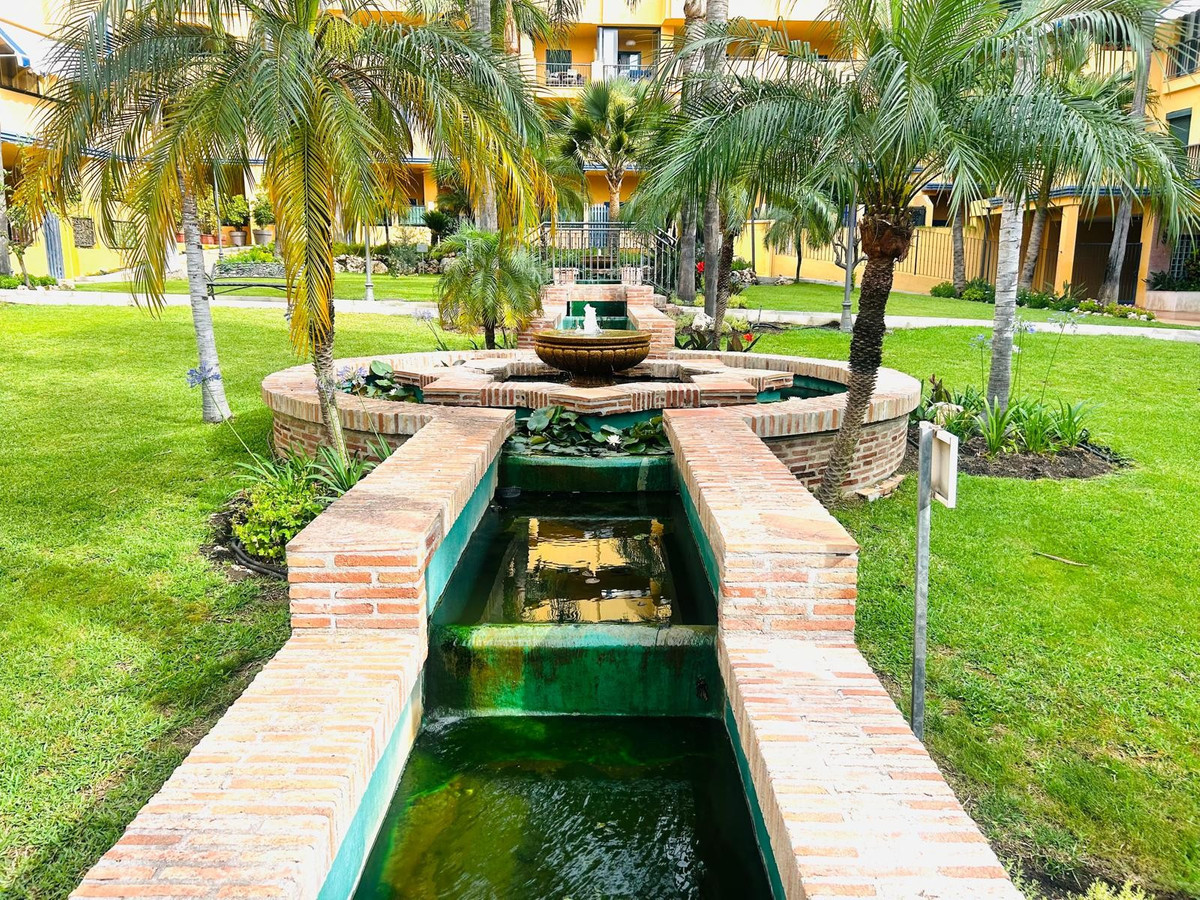 2 Bed Apartment for sale in San Pedro De Alcántara Costa Del Sol, Málaga, Spain