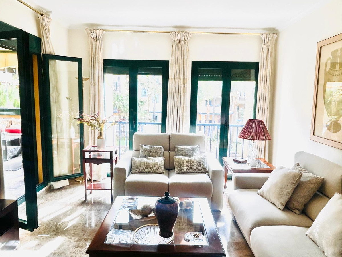 2 Bed Apartment for sale in San Pedro De Alcántara Costa Del Sol, Málaga, Spain