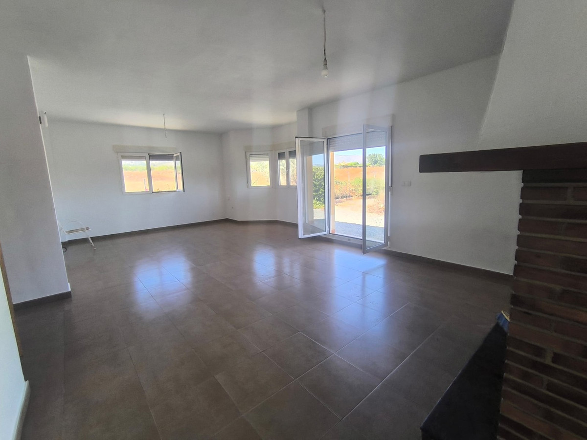 3 Bed Townhouse for sale in Lel Costa Blanca, Alicante, Spain
