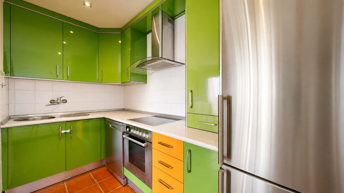 3 Bed Townhouse for sale in Estepona Costa Del Sol, Málaga, Spain