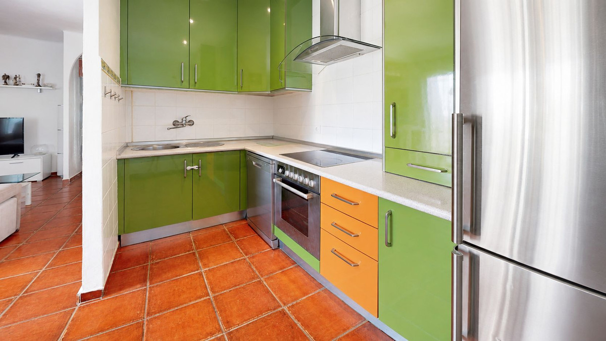 3 Bed Townhouse for sale in Estepona Costa Del Sol, Málaga, Spain