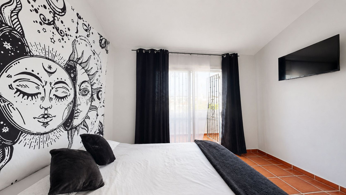 3 Bed Townhouse for sale in Estepona Costa Del Sol, Málaga, Spain