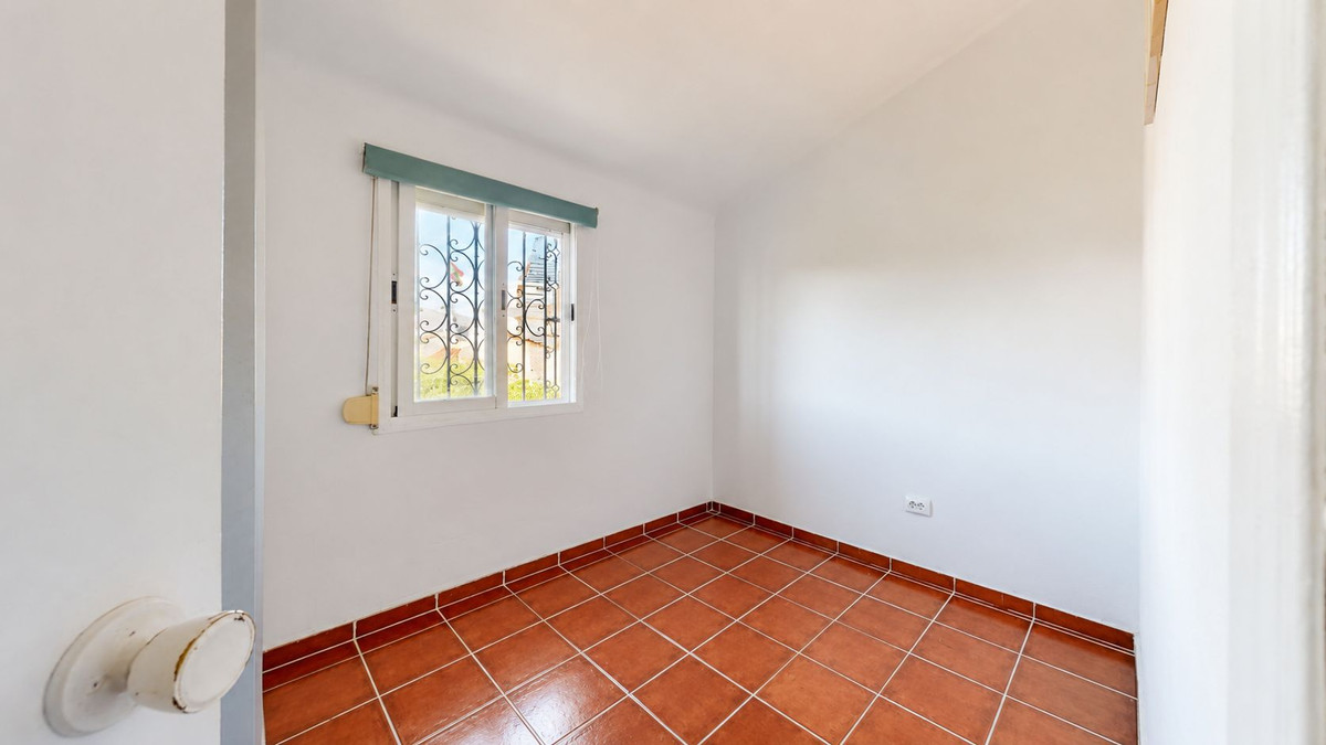 3 Bed Townhouse for sale in Estepona Costa Del Sol, Málaga, Spain