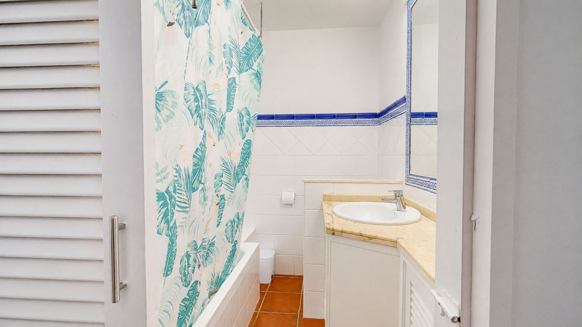 3 Bed Townhouse for sale in Estepona Costa Del Sol, Málaga, Spain