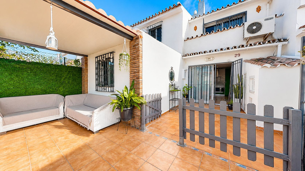 3 Bed Townhouse for sale in Estepona Costa Del Sol, Málaga, Spain