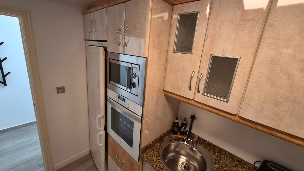 3 Bed Apartment for sale in Torrevieja Costa Blanca, Alicante, Spain
