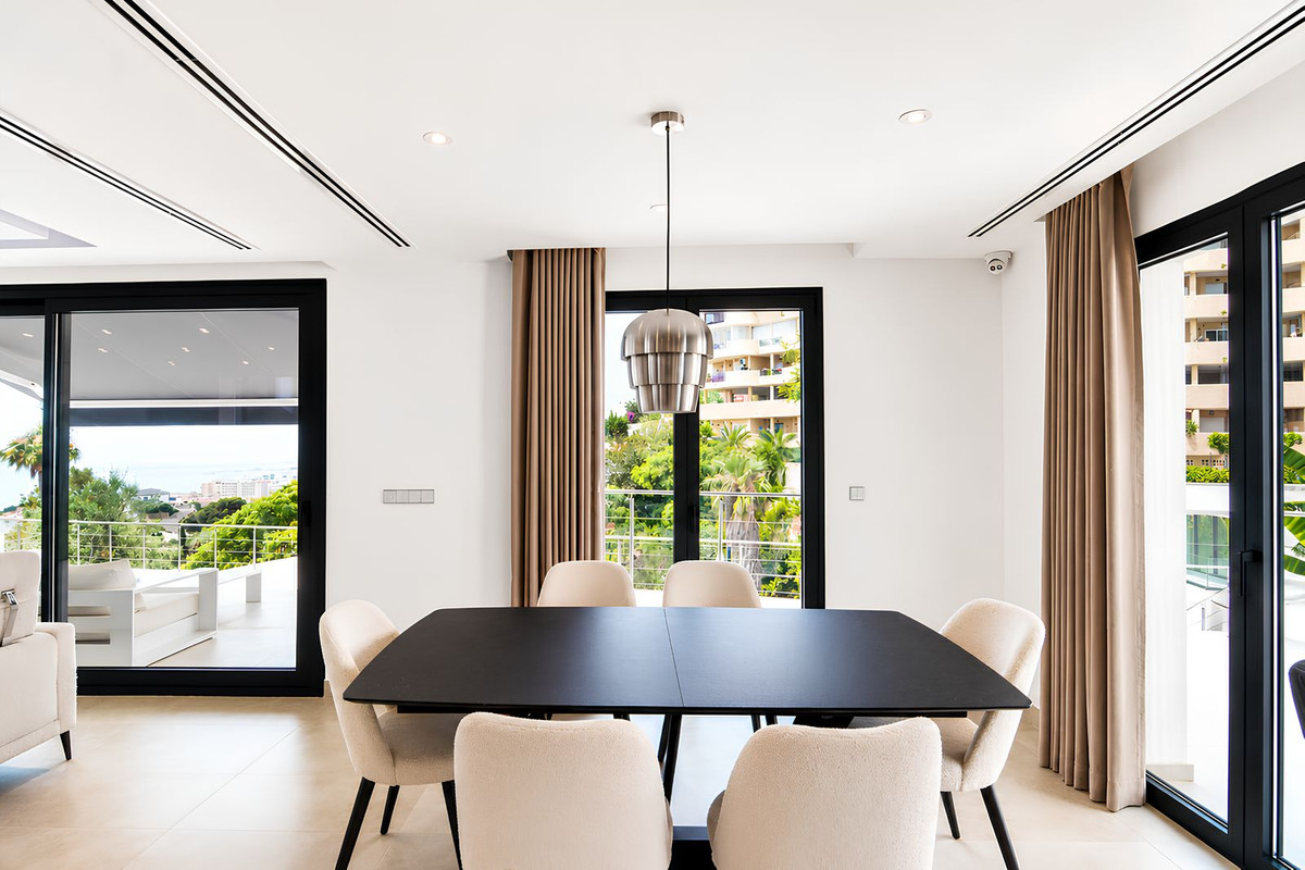 3 Bed Townhouse for sale in Torreblanca Costa Del Sol, Málaga, Spain