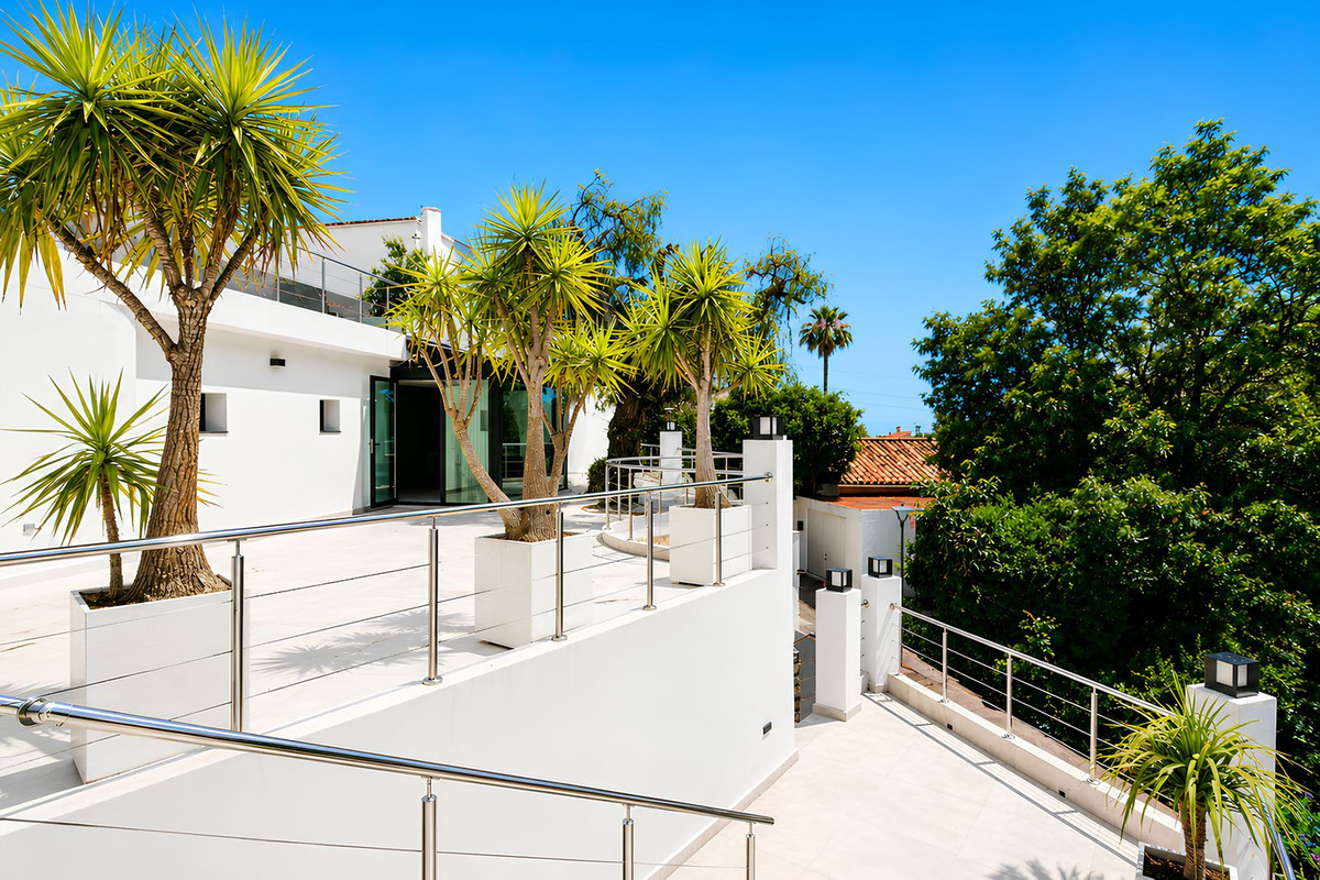 3 Bed Townhouse for sale in Torreblanca Costa Del Sol, Málaga, Spain
