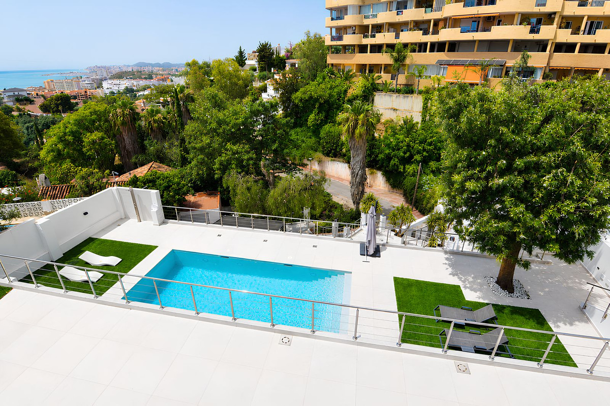 3 Bed Townhouse for sale in Torreblanca Costa Del Sol, Málaga, Spain