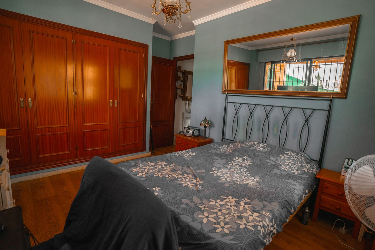 4 Bed Townhouse for sale in Torreblanca Costa Del Sol, Málaga, Spain