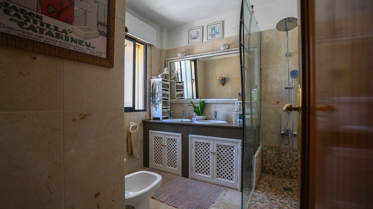 4 Bed Townhouse for sale in Torreblanca Costa Del Sol, Málaga, Spain