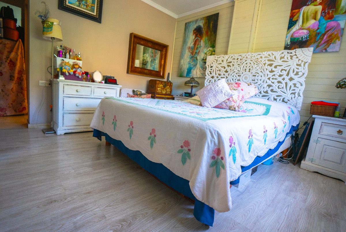 4 Bed Townhouse for sale in Torreblanca Costa Del Sol, Málaga, Spain
