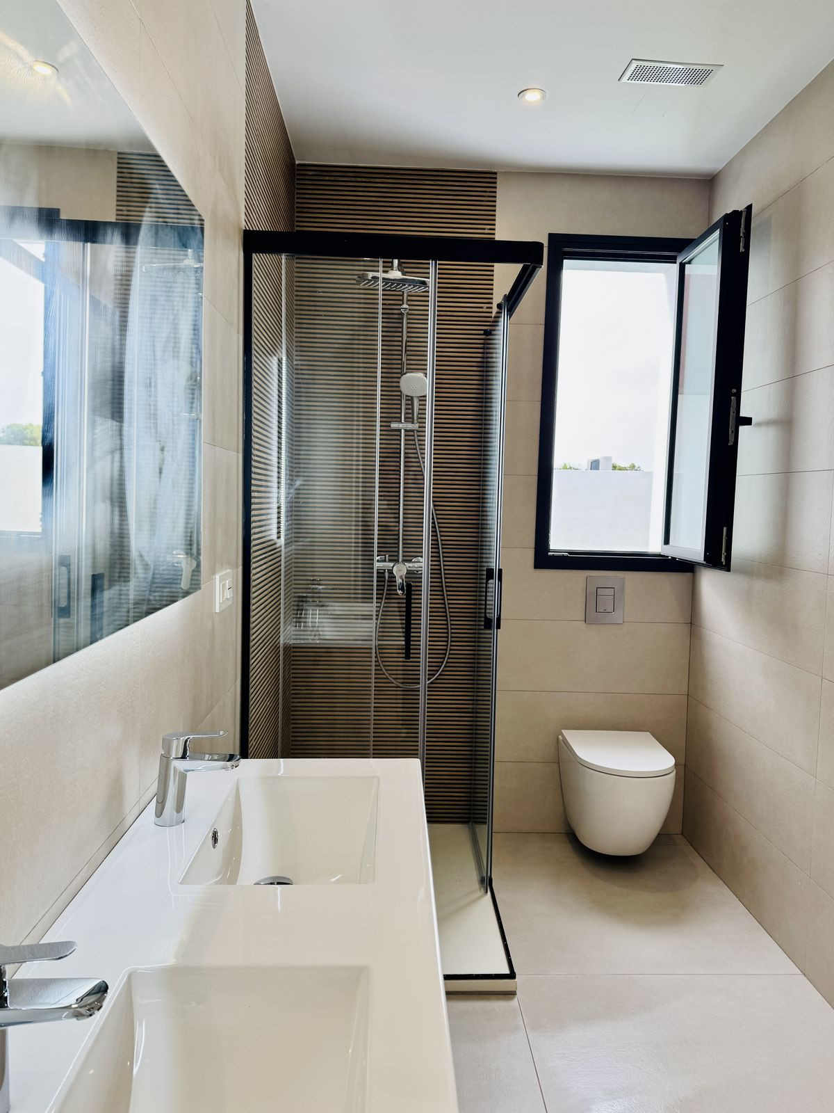 4 Bed Townhouse for sale in Mijas Costa Del Sol, Málaga, Spain