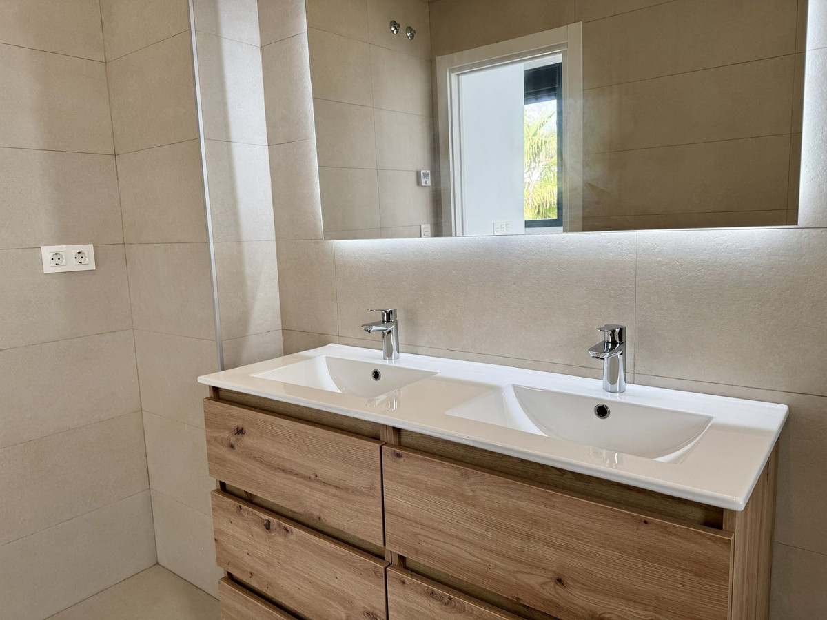 4 Bed Townhouse for sale in Mijas Costa Del Sol, Málaga, Spain