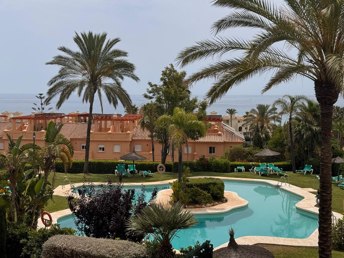 3 Bed Townhouse for sale in Estepona Costa Del Sol, Málaga, Spain