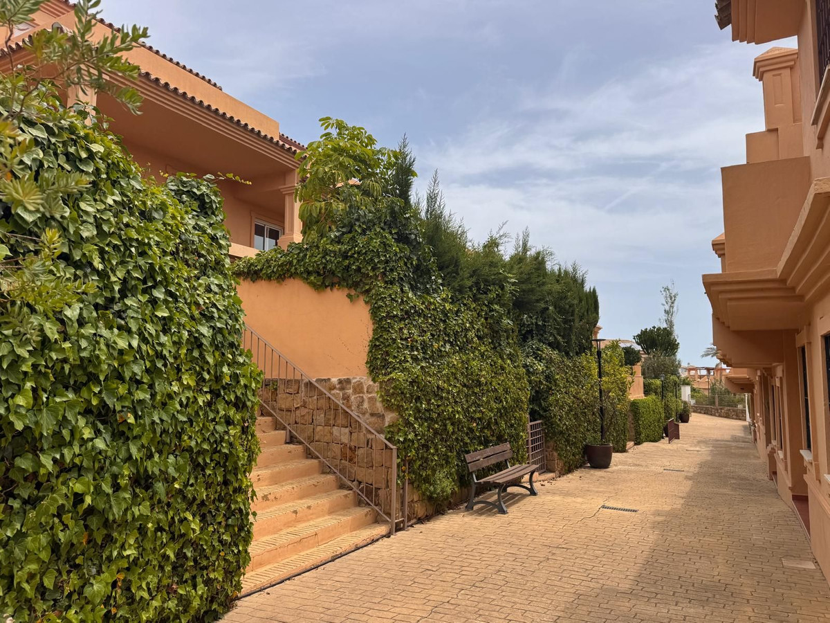 3 Bed Townhouse for sale in Estepona Costa Del Sol, Málaga, Spain