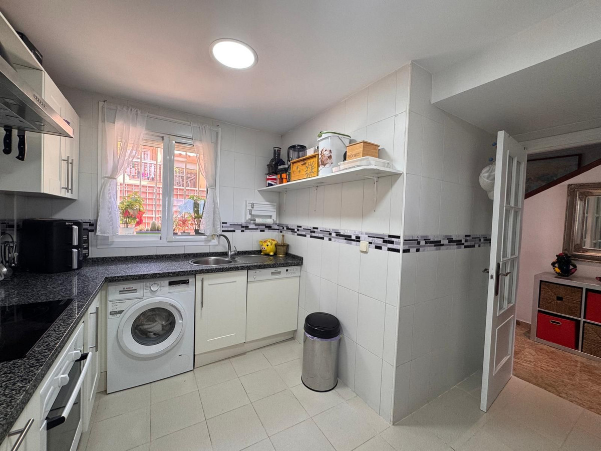 3 Bed Townhouse for sale in Estepona Costa Del Sol, Málaga, Spain