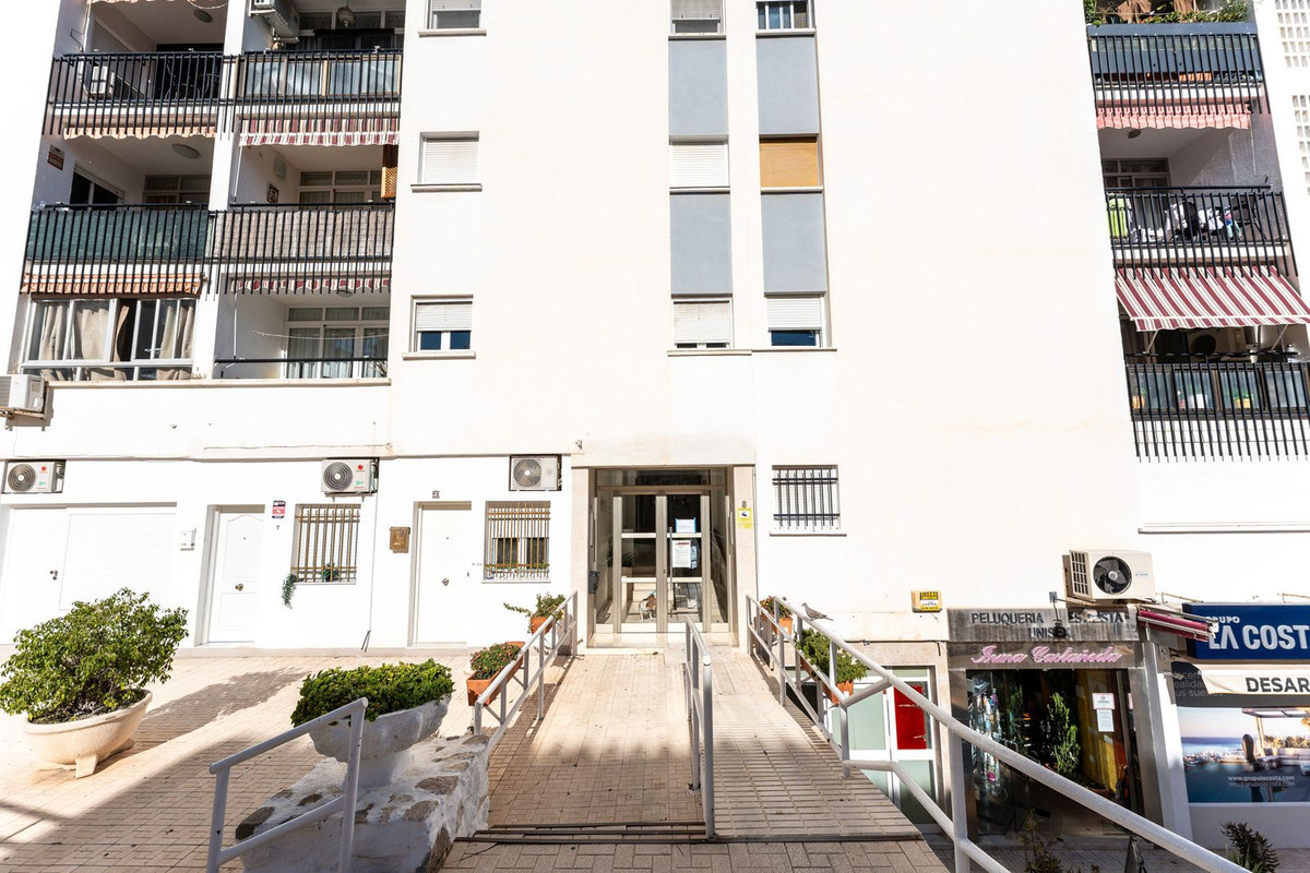 2 Bed Apartment for sale in Benalmadena Costa Del Sol, Málaga, Spain