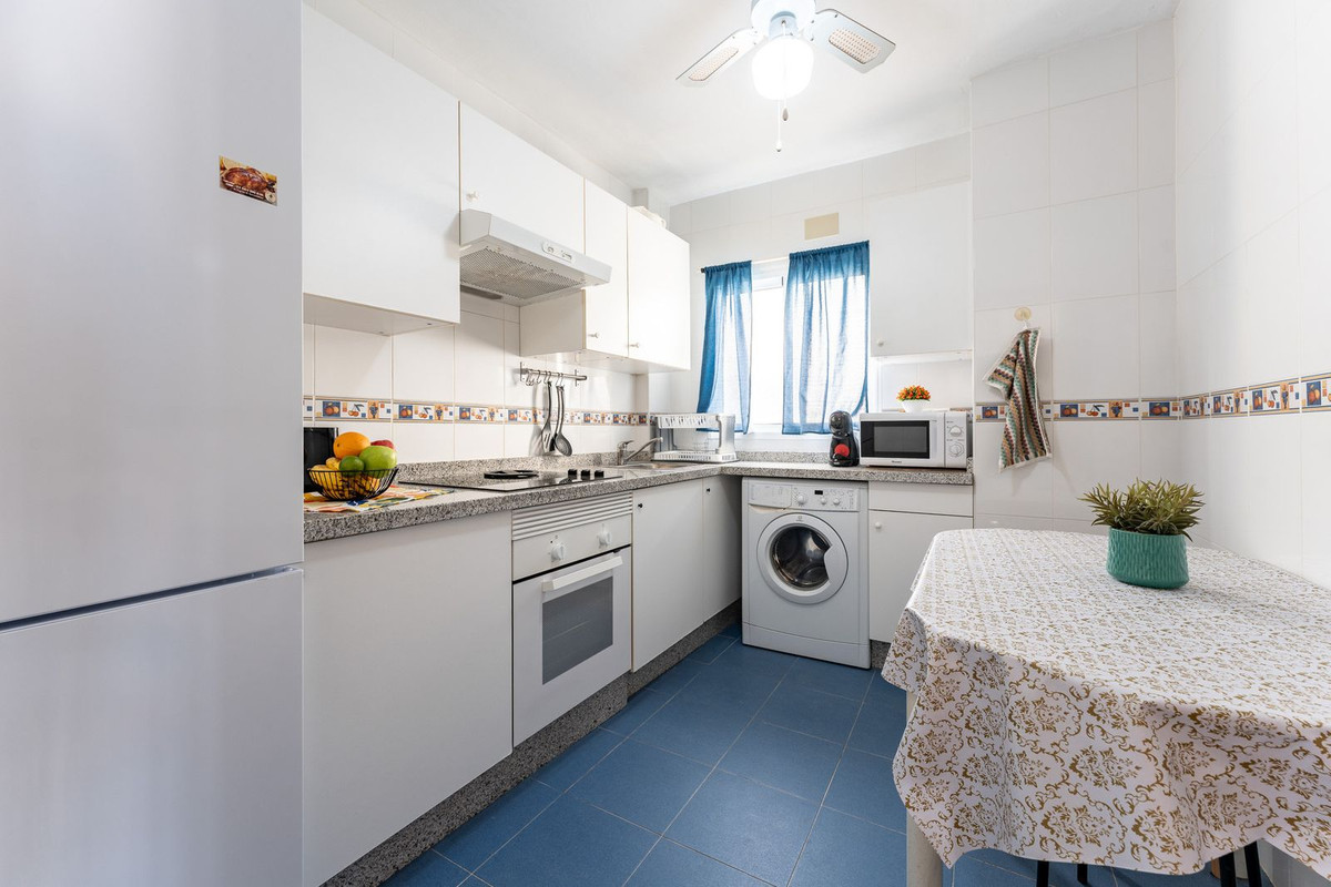 2 Bed Apartment for sale in Benalmadena Costa Del Sol, Málaga, Spain