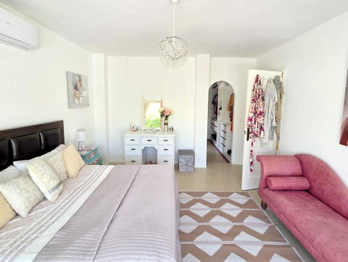 5 Bed Townhouse for sale in Manilva Costa Del Sol, Málaga, Spain