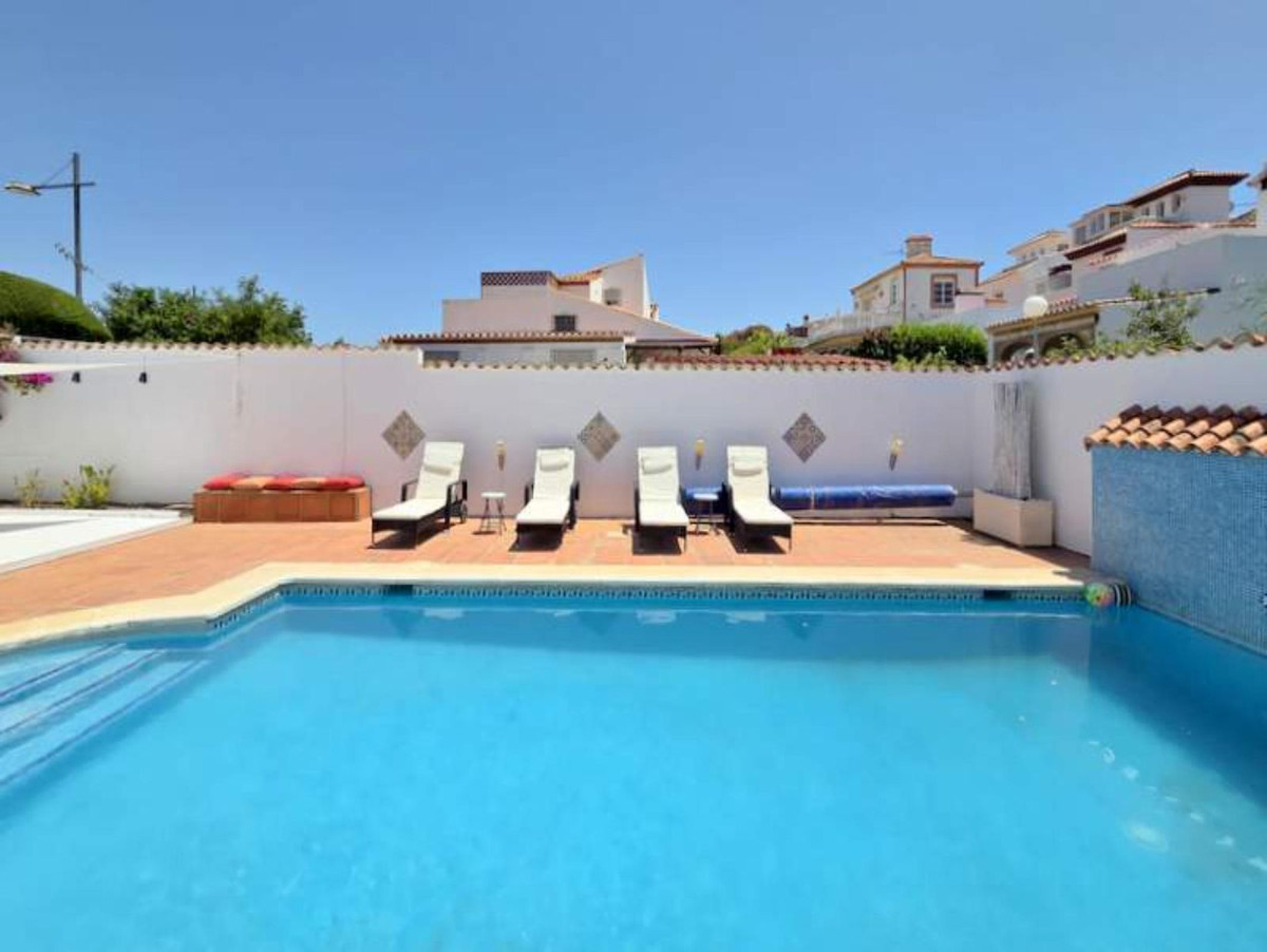 5 Bed Townhouse for sale in Manilva Costa Del Sol, Málaga, Spain