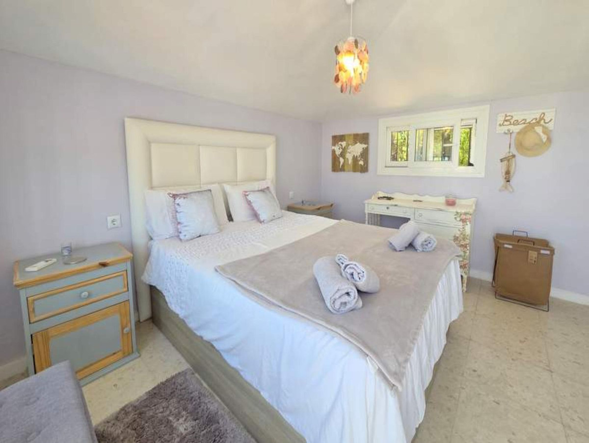 5 Bed Townhouse for sale in Manilva Costa Del Sol, Málaga, Spain