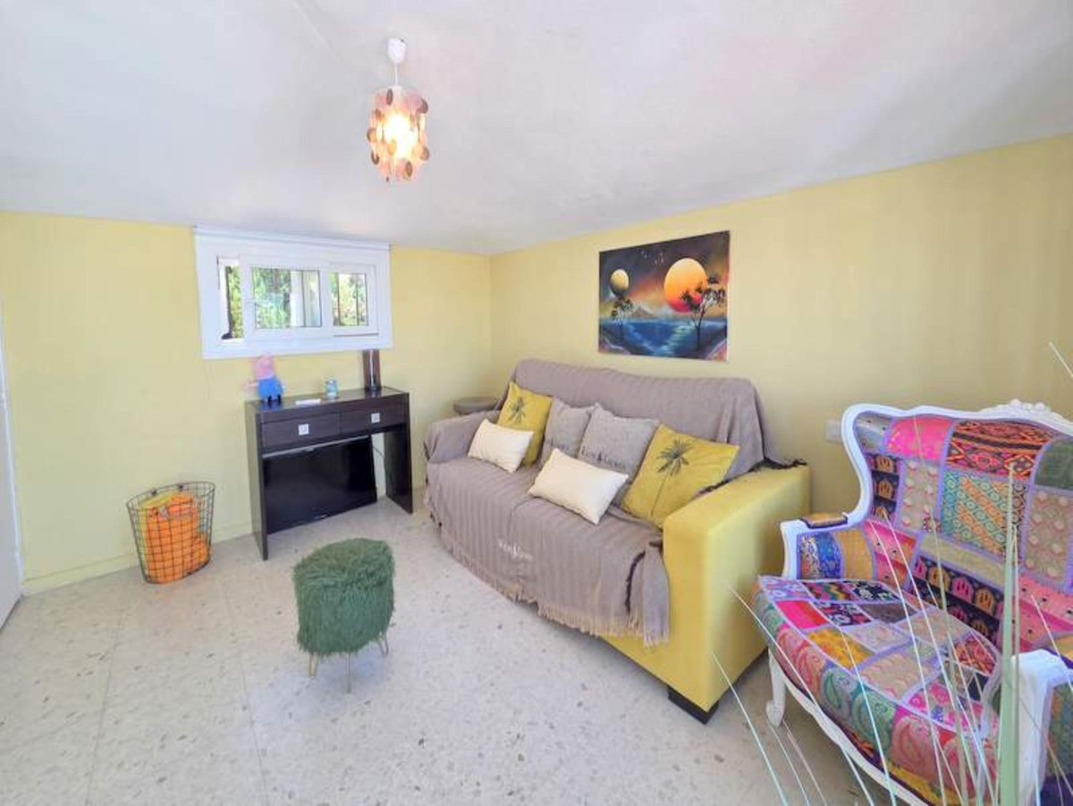 5 Bed Townhouse for sale in Manilva Costa Del Sol, Málaga, Spain