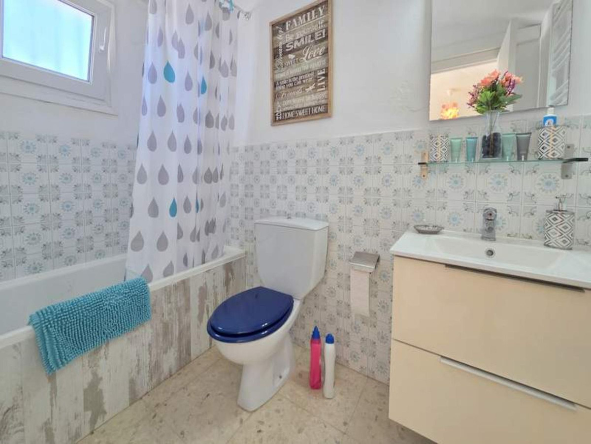 5 Bed Townhouse for sale in Manilva Costa Del Sol, Málaga, Spain