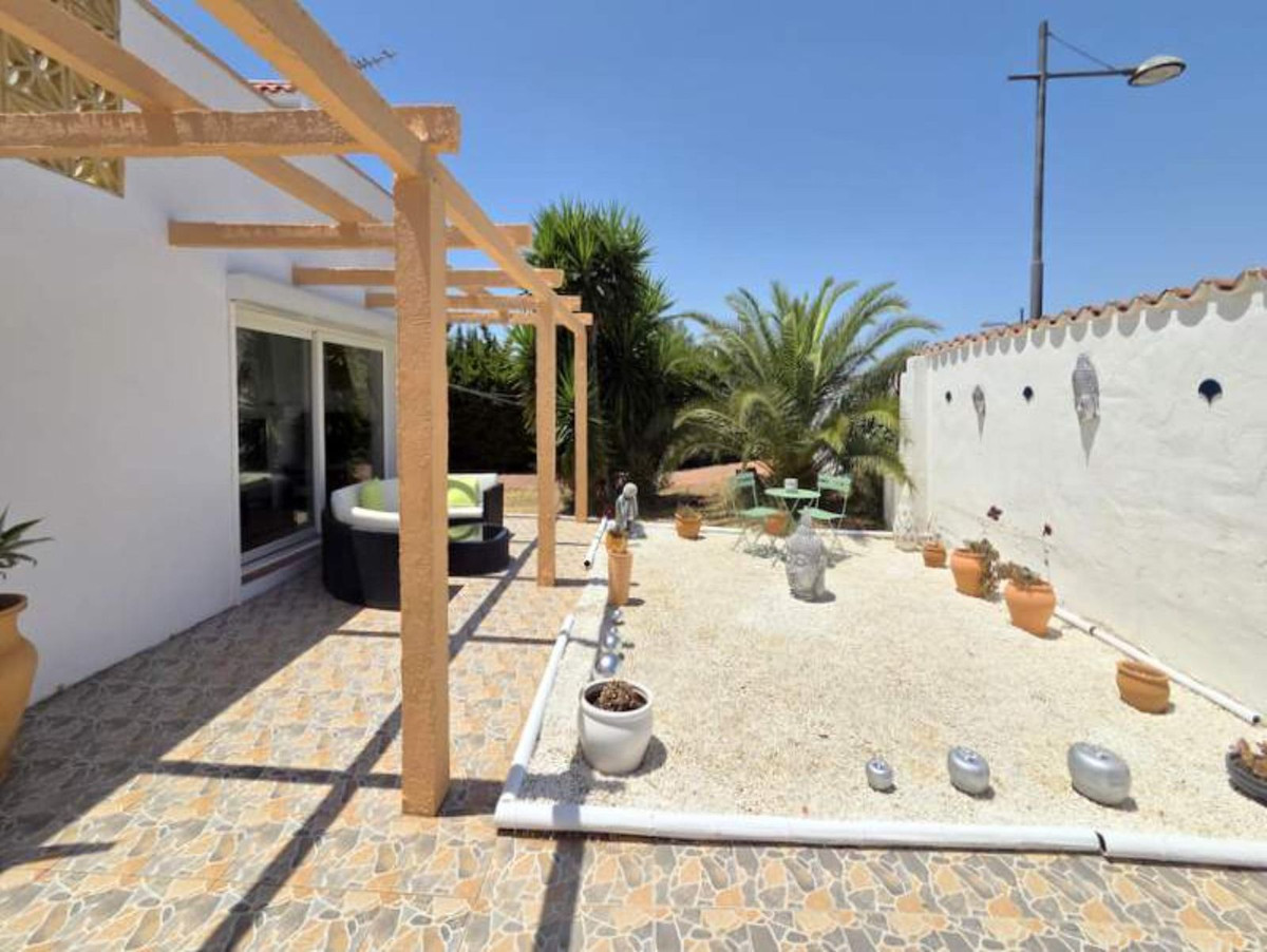 5 Bed Townhouse for sale in Manilva Costa Del Sol, Málaga, Spain