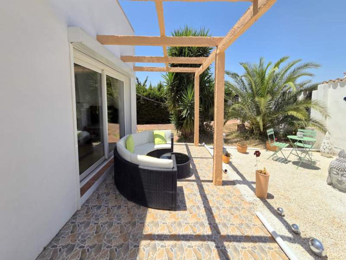 5 Bed Townhouse for sale in Manilva Costa Del Sol, Málaga, Spain