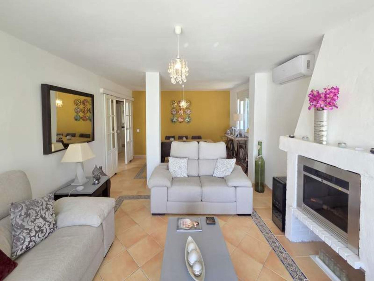 5 Bed Townhouse for sale in Manilva Costa Del Sol, Málaga, Spain