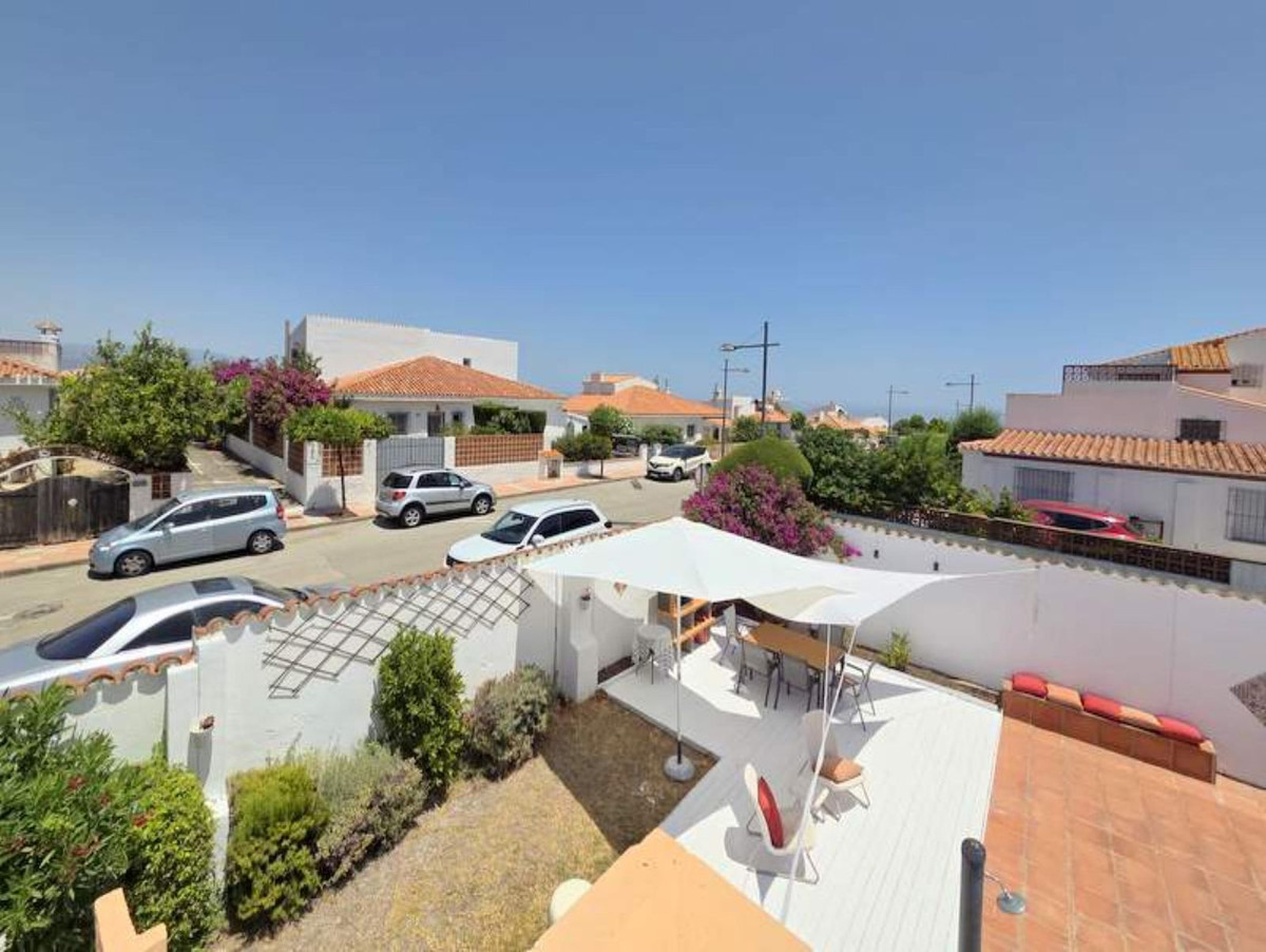 5 Bed Townhouse for sale in Manilva Costa Del Sol, Málaga, Spain