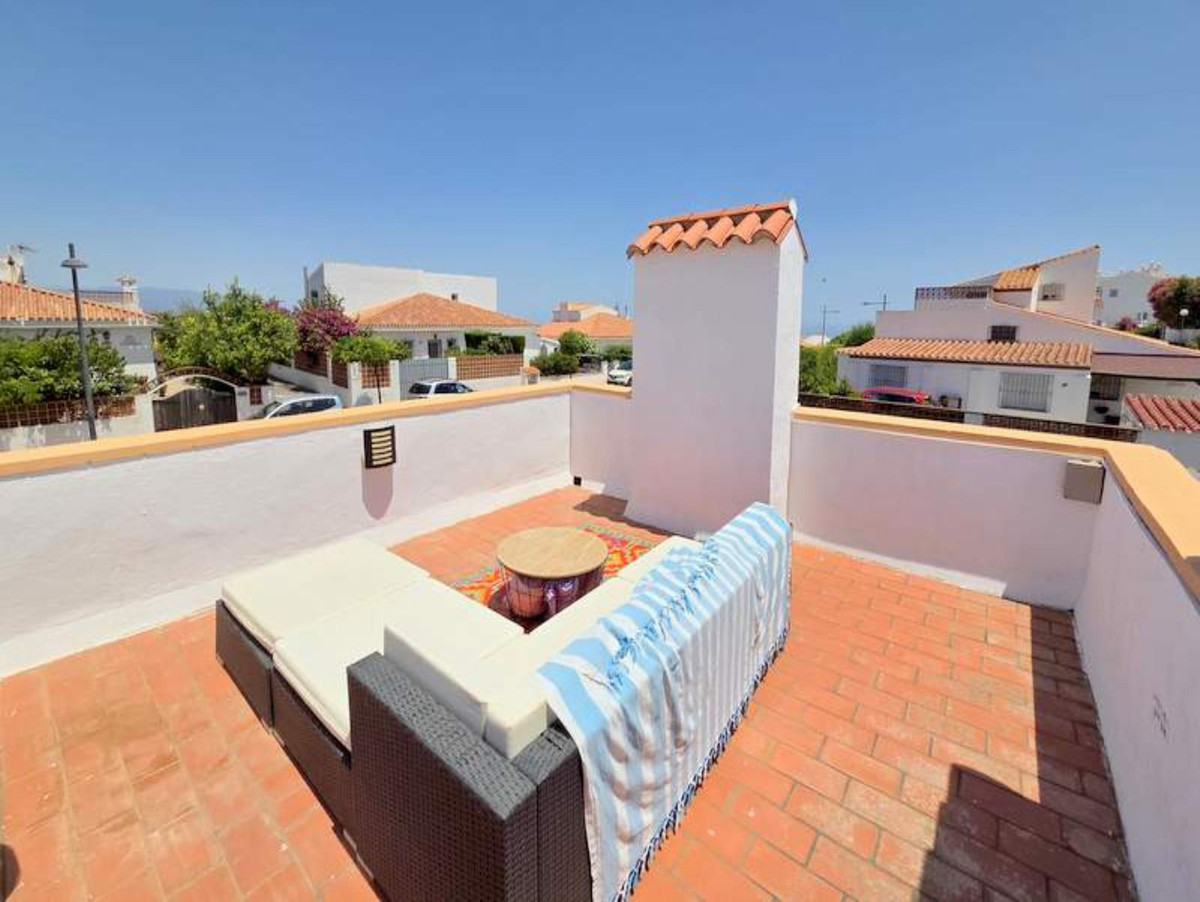 5 Bed Townhouse for sale in Manilva Costa Del Sol, Málaga, Spain