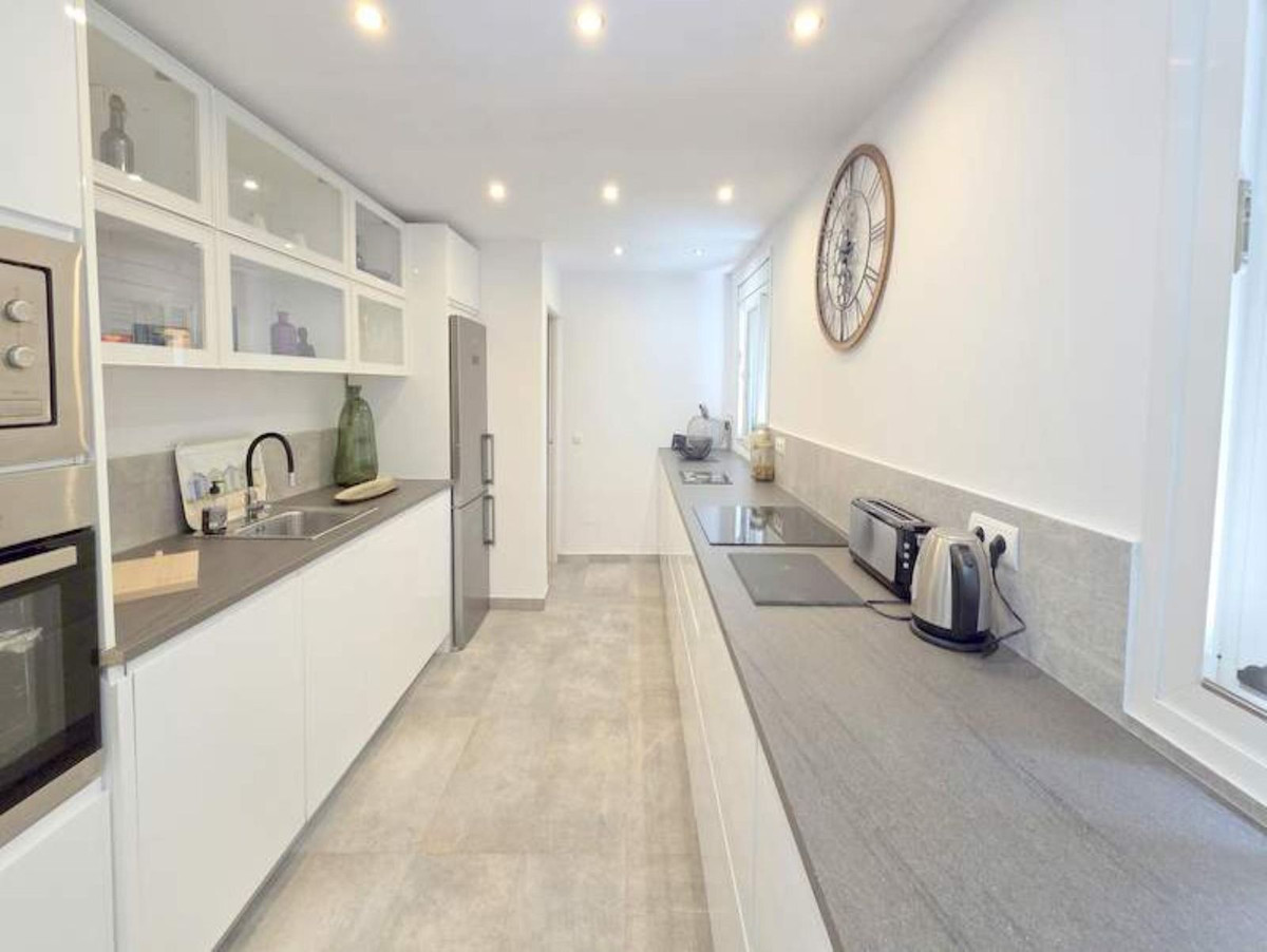 5 Bed Townhouse for sale in Manilva Costa Del Sol, Málaga, Spain