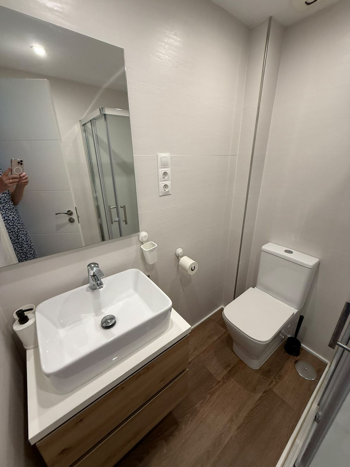 Se vende Apartamento Planta Media de 3 dormitorios en Costa Del Sol, Málaga, España